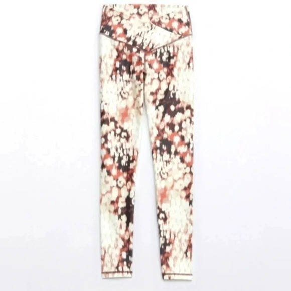 Aerie OFFLINE Shine High-Waisted Crossover Legging In Cocoa Cream - Picture 1 of 6
